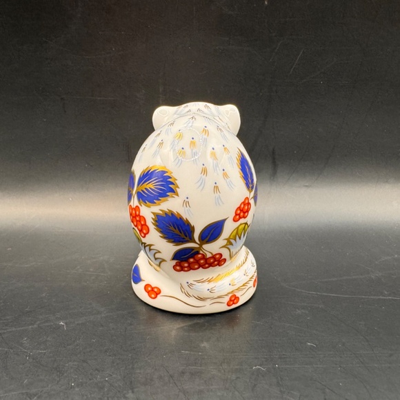 Royal Crown Derby "Derby Dormouse" Collectors Guild exclusive. Gold stopper. - Picture 5 of 12